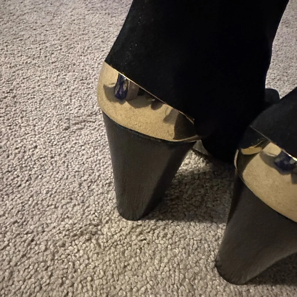 Sigerson‎ Morrison  Black Suede Western Ankle Bootie Boot Women’s Size 9.5